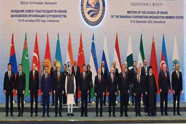 এসসিও সম্মেলনে রাষ্ট্রনেতাদের সঙ্গে ছবি তুললেন প্রধানমন্ত্রী নরেন্দ্র মোদী