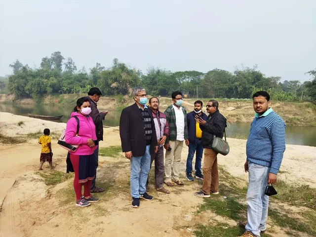 বালি খাদান পরিদর্শনে এলেন এসডিএলআরও