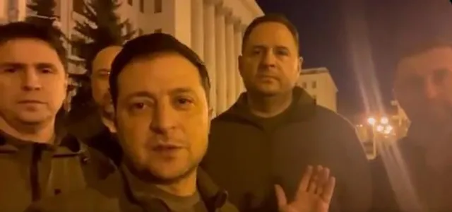 ‘এখানেই আছি’, দেশছাড়ার গুজব উড়িয়ে ভিডিও বার্তা ইউক্রেন প্রেসিডেন্টের