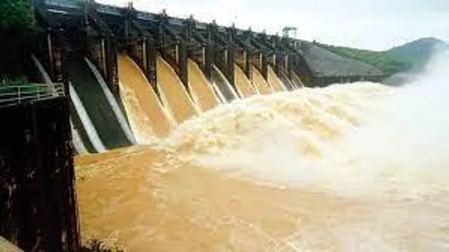 দুর্গাপুর ব্যারাজ থেকে কম করা হল জল ছাড়ার পরিমাণও