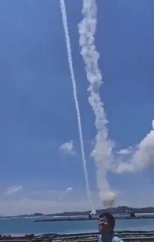 পিসিএল ১৯১ ক্ষেপণাস্ত্র উৎক্ষেপণ চীনা সামরিক বাহিনীর, দেখুন ভিডিও