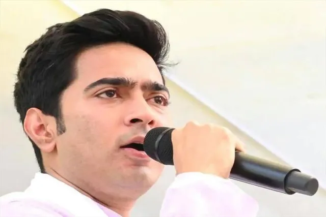 অভিষেকের নির্দেশে সোমবারই ইস্তফা দেবেন পঞ্চায়েত প্রধান