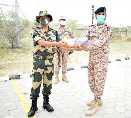 ঈদ উপলক্ষে ভারত ও  পাকিস্তানের মধ্যে সৌহার্দ্য বিনিময়