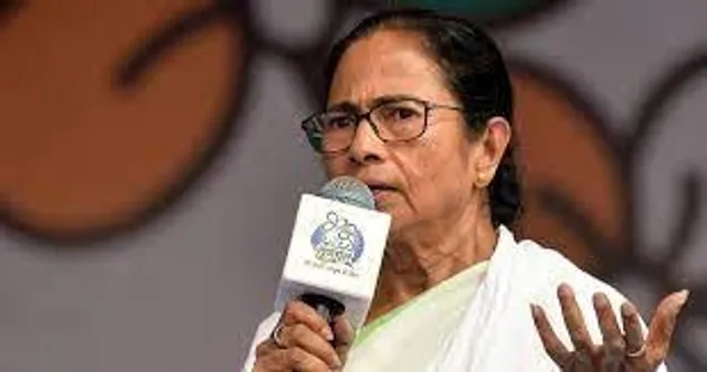 ৬০ টাকা বেতনের চাকরি করতেন মমতা, সামনে এল সেই তথ্য