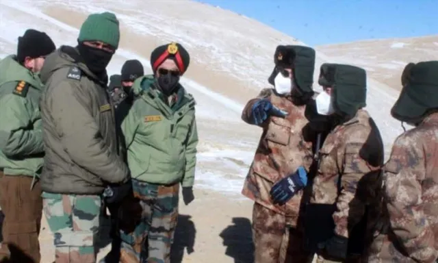 হট স্প্রিং থেকে কি সরবে সেনা? মুখোমুখি ভারত-চিন