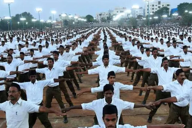 এবার RSSকেও নিষিদ্ধ ঘোষণার দাবি