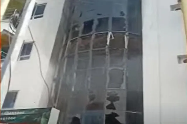 নিউ দিঘার হোটেলে বিধ্বংসী আগুন