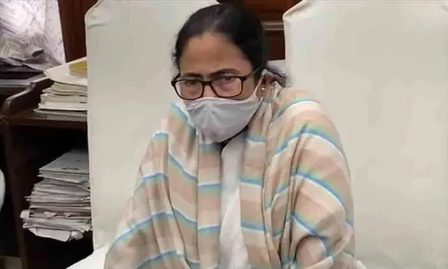 'নেগেটিভিটি ছড়াবেন না’, সাংবাদিকদের উদ্দেশ্যে মমতা