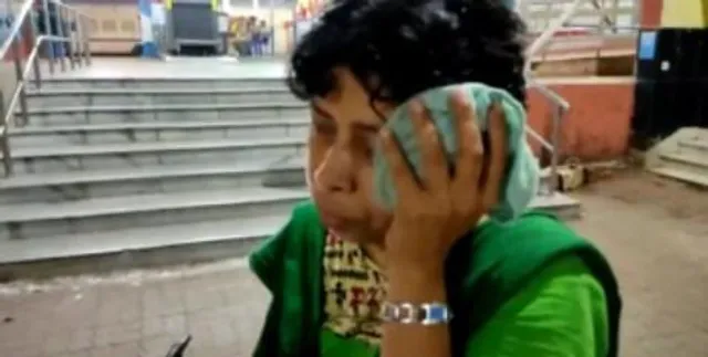 বালুরঘাটগামী তেভাগা এক্সপ্রেসে হামলা, আহত এক মহিলা