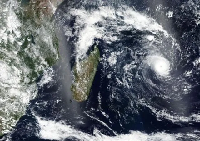 ঘূর্ণিঝড় ফ্রেডির আগমনে মাদাগাস্কারে স্কুল বন্ধ