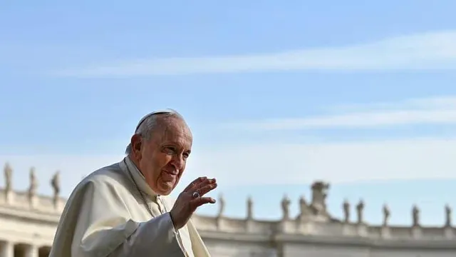 মস্কোয় পুতিনের সঙ্গে দেখা করার আশায় রয়েছেন পোপ ফ্রান্সিস