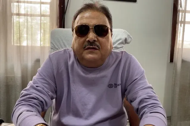 বিতর্ক সৃষ্টি করা মন্তব্যের ব্যাখ্যা দিলেন মদন মিত্র!