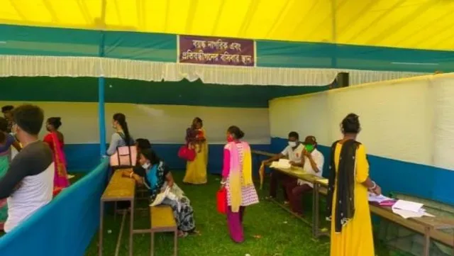 অভিনব ‘দুয়ারে সরকার’ শিবির জলপাইগুড়িতে