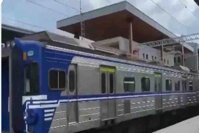 তাইওয়ানে ৭.২ মাত্রার ভূমিকম্প, ভয়াবহ ভাবে দুলছে ট্রেন- দেখুন ভিডিও