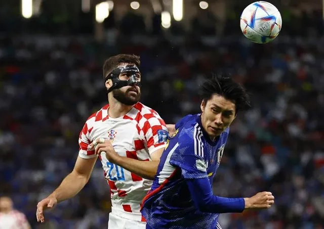 দ্বিতীয়ার্ধের খেলা শুরু