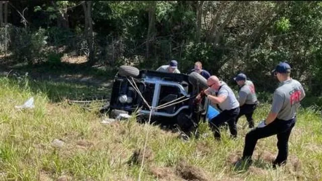 কেনিয়ায় সড়ক দুর্ঘটনায় দুই বিদেশি পর্যটকের মৃত্যু