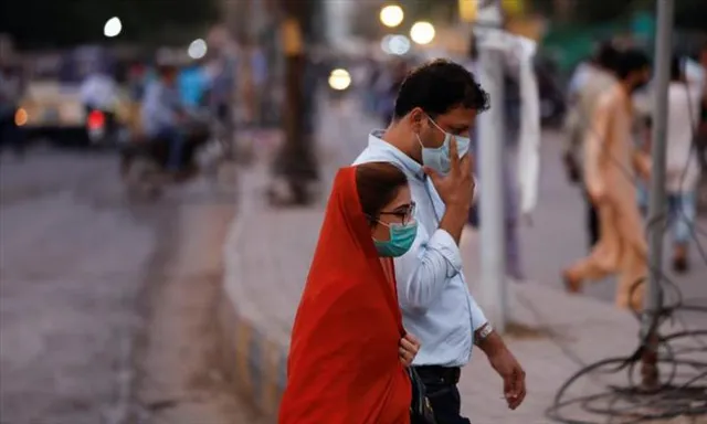 পাকিস্তানে ৭৭৯ টি নতুন কোভিড কেস রেকর্ড করা হয়েছে