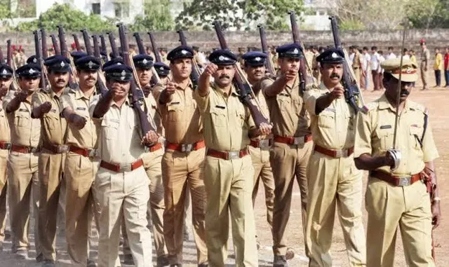 নকশালবাড়িতে পুলিশের মাস্টার প্যারেড অনুষ্ঠান