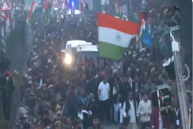 জঙ্গি নাশকতার মাঝেই কাঠুয়া থেকে ফের শুরু ভারত জোড়ো যাত্রা