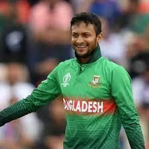 শ্রীলঙ্কার বিরুদ্ধে মাঠে থাকতে পারবেন শাকিব?