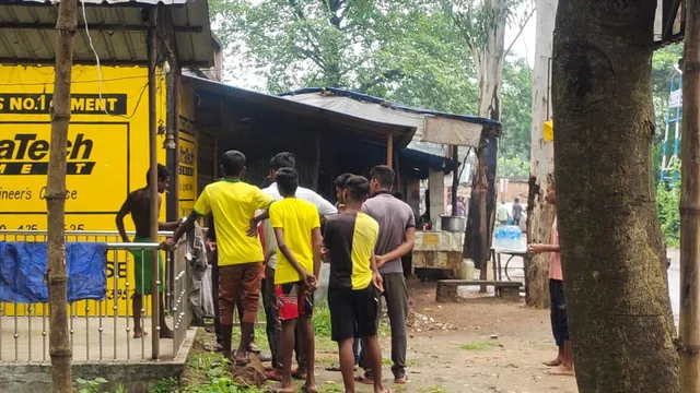 রাতভোর তাণ্ডব চালাল মানসিক ভারসাম্যহীন যুবক