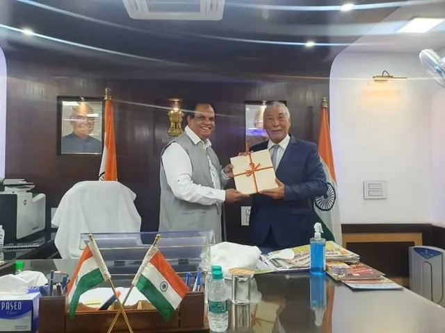 কেন্দ্রীয় মন্ত্রী জন বারলার সঙ্গে বৈঠক ভুটানের রাষ্ট্রদূত ভি নামগেলের