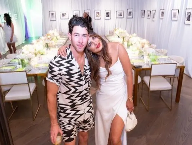 প্রিয়াঙ্কাকে "গুপ্তধন" বলে অভিহিত করলেন নিক জোনাস!