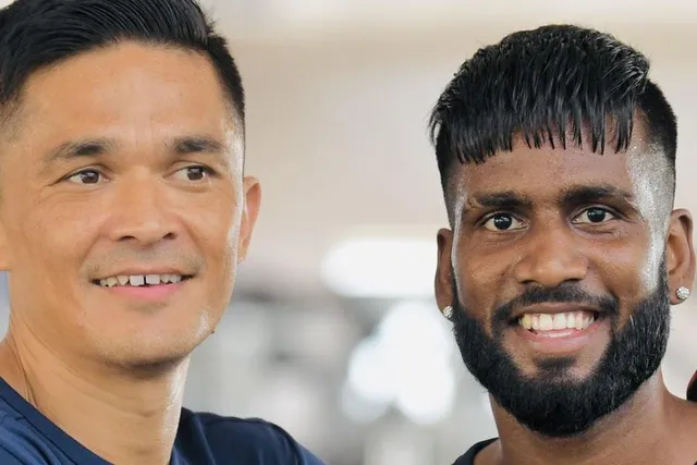 অল্পের জন্য গোল হাতছাড়া করলেন হীরা