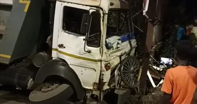 দুর্গাপুরে রাজ্য সড়কে বড় দুর্ঘটনা