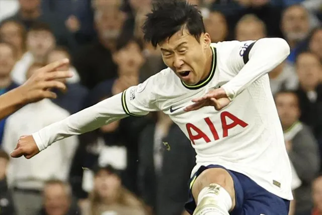 ১৫ মিনিটের মধ্যে হ্যাটট্রিক