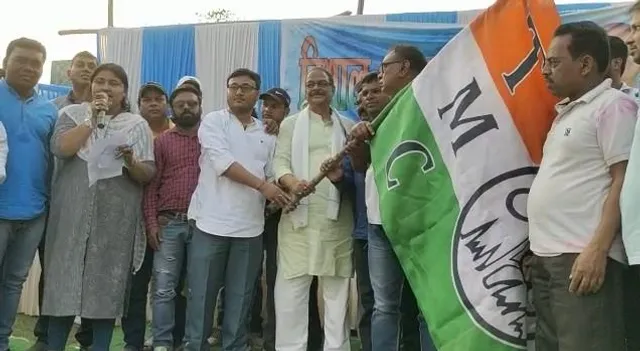 আসানসোল লোকসভা উপনির্বাচনের আগে বিভিন্ন দল ছেড়ে তৃণমূল কংগ্রেসে যোগদান