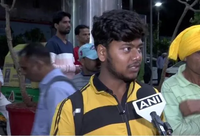 দিল্লি-এনসিআর-এ ভূমিকম্প, কম্পনের অভিজ্ঞতার কথা জানালেন স্থানীয়রা