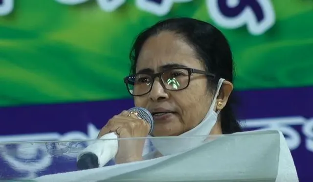 গোয়া থেকে ফিরেই হাইভোল্টেজ প্রচারে নামলেন মমতা বন্দ্যোপাধ্যায়