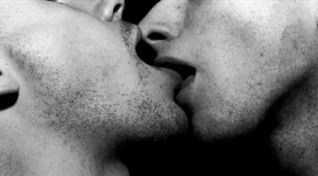 স্মুচ করার সময় এগুলোও চলতে পারে