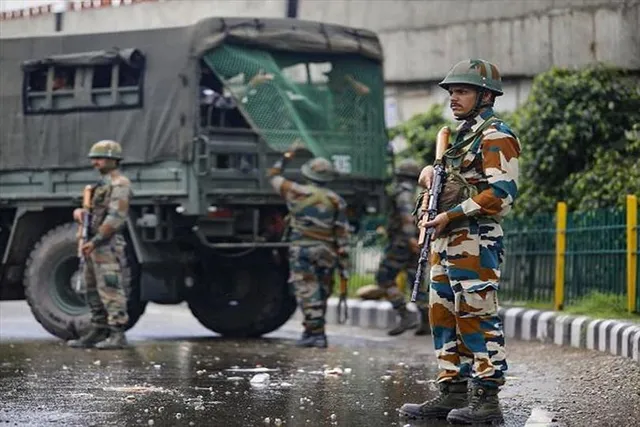 উত্তপ্ত উপত্যকা, গ্রেনেড হামলায় আহত বহু