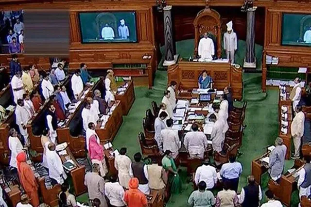 পেগাসাস ইস্যুতে উত্তাল লোকসভা, হুঁশিয়ারি ওম বিড়লার