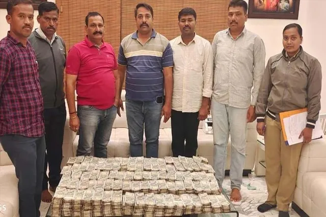 ভোটের আগে এবার রাজ্যে উদ্ধার ৩ কোটি টাকা