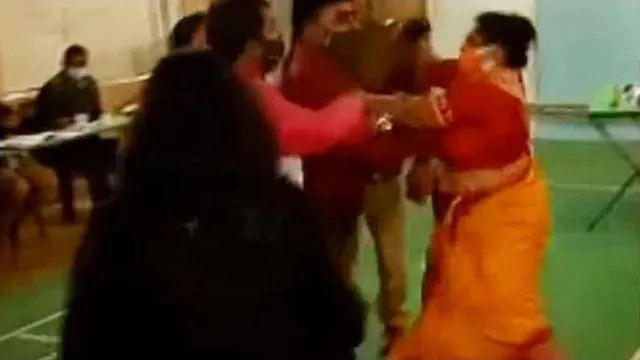 বিধাননগরের ৩৭ নম্বর ওয়ার্ডে ২ প্রার্থীর হাতাহাতি!