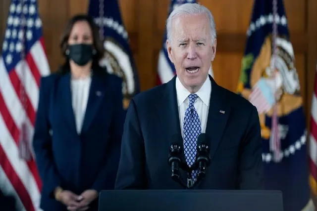 চীন থেকে পালিয়ে আসা হংকংয়ের নাগরিকদের নির্বাসন সুরক্ষার মেয়াদ বাড়িয়েছে মার্কিন যুক্তরাষ্ট্র