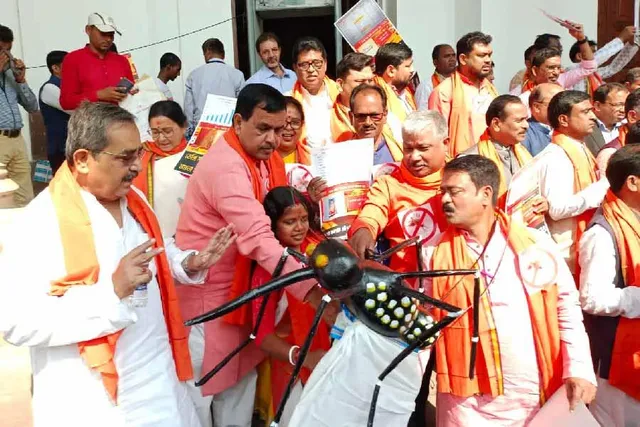 ডেঙ্গি প্রতিরোধে বিধানসভায় মুলতুবি প্রস্তাব বিজেপির