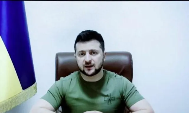 ইউক্রেনের যৌথ বাহিনীর কমান্ডারকে বরখাস্ত করলেন জেলেনস্কি