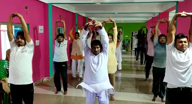 বিশ্ব যোগ দিবস পালন পশ্চিম মেদিনীপুর জেলা বিজেপি-র