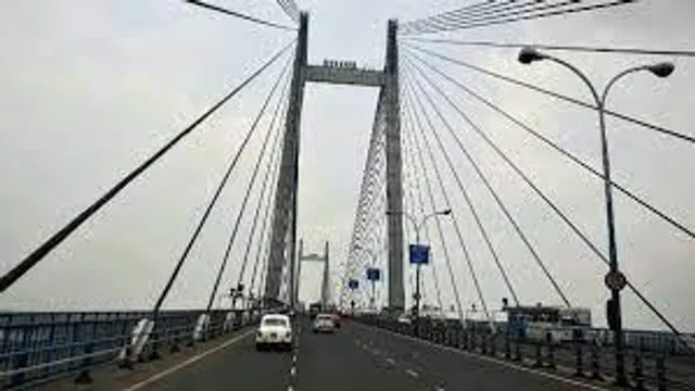 দ্বিতীয় হুগলি সেতুতে ভয়াবহ দুর্ঘটনা