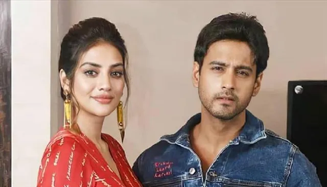 যশকে কি বাবা হিসেবে স্বীকৃতি দিলেন নুসরত?