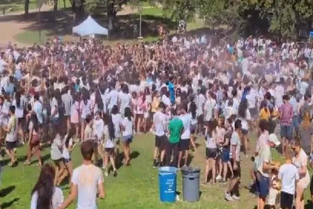 টেক্সাসে হোলি উদযাপন, দেখুন ভিডিও