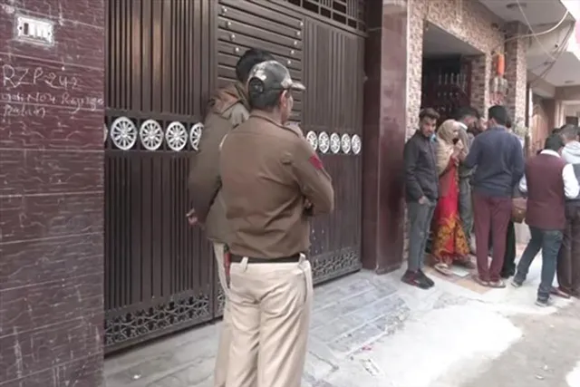 ফের বুরারিকাণ্ডের ছায়া ফিরল দিল্লিতে, খুন একই পরিবারের ৪ জন