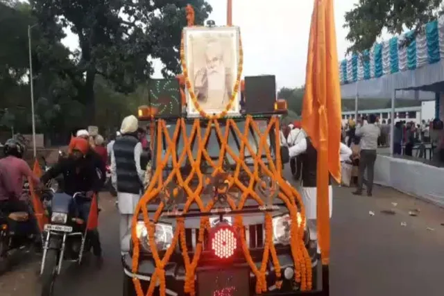 গুরু নানকের জন্ম দিবস উদযাপন উপলক্ষে শোভাযাত্রা