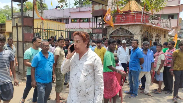 নিয়ামাতপুর এফসিআই গোডাউনে ট্রাক চালকদের বিক্ষোভ, শুনুন নেতার বক্তব্য