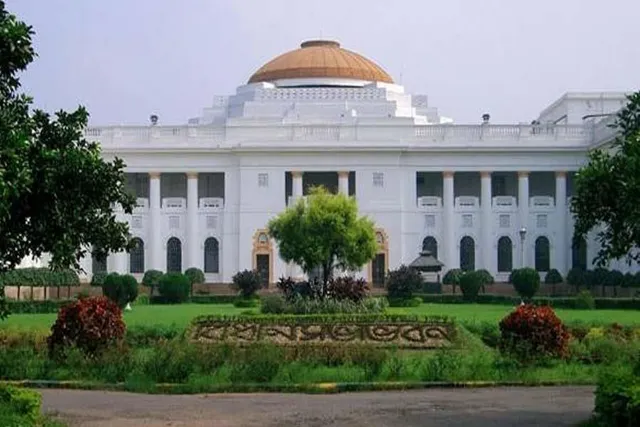 এবার পশ্চিমবঙ্গে সম্পত্তি নষ্টের আইনে সংশোধন আনল সরকার