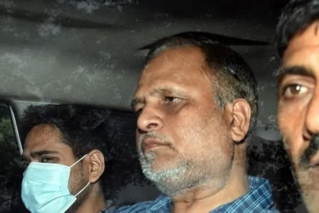 হাইকোর্টে মুখ পুড়লো সত্যেন্দ্র জৈনের